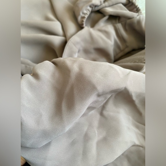 Aritzia Wilfred Tulum Dress in Pine Bark - Picture 7 of 16